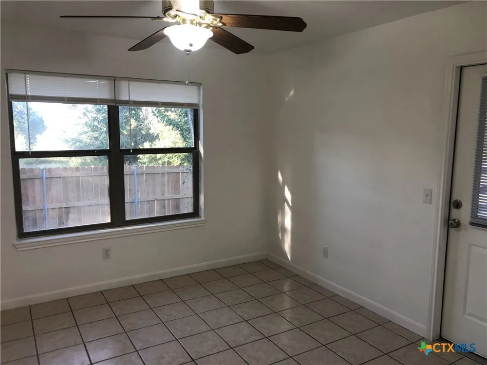 2744 Heynis New Braunfels, TX 78130