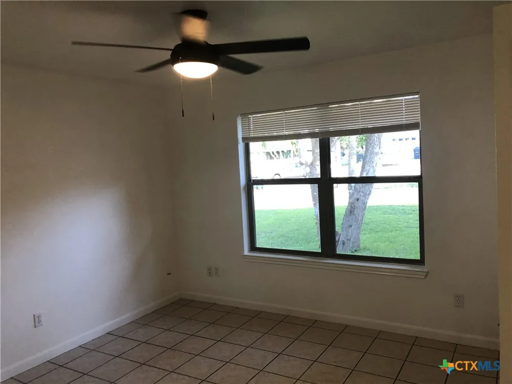 2744 Heynis New Braunfels, TX 78130