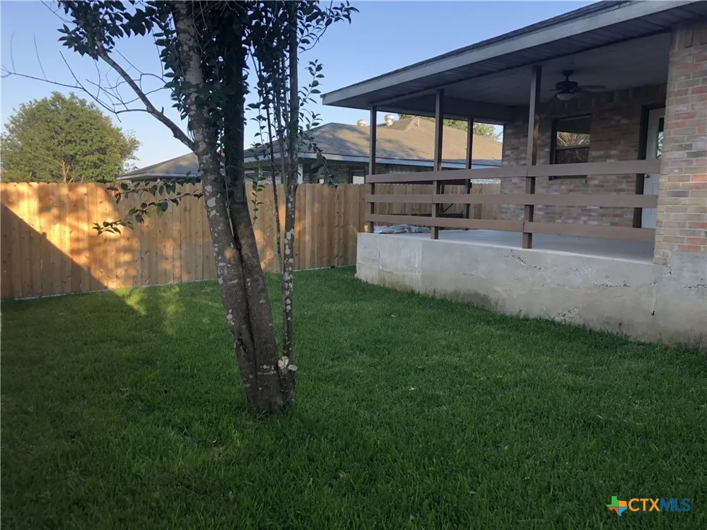 2744 Heynis New Braunfels, TX 78130