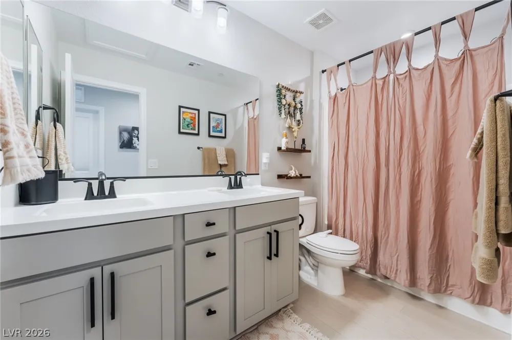 10400 Sadie Blake Avenue Las Vegas, NV 89166