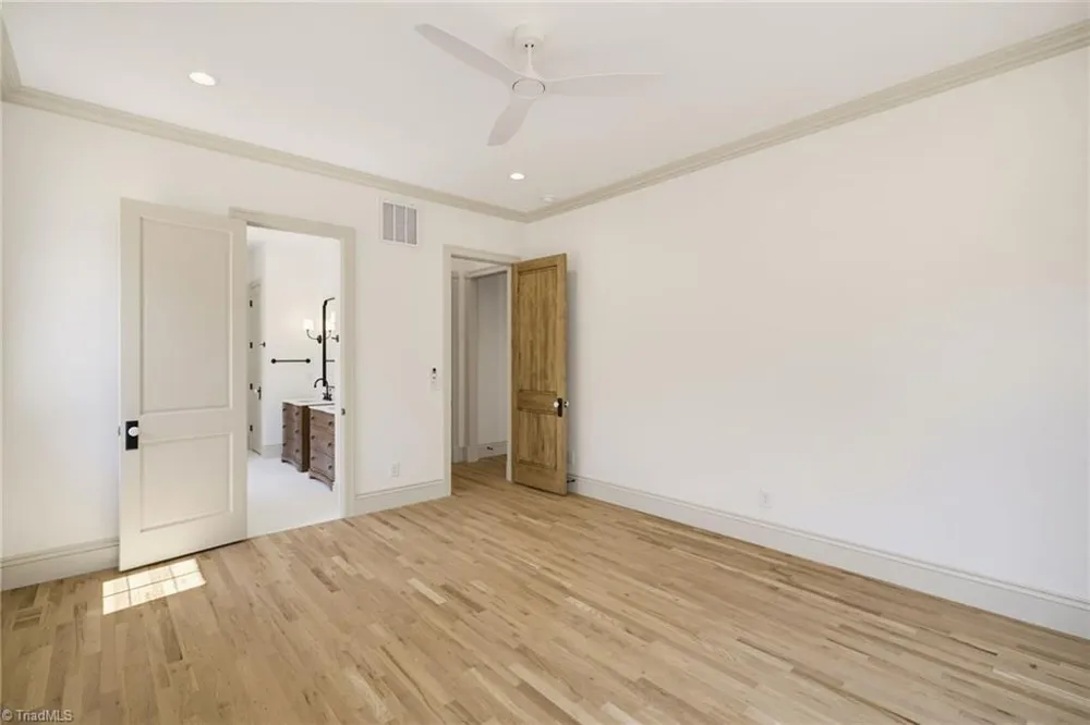 568 Bunker Hill Road Oak Ridge, NC 27310