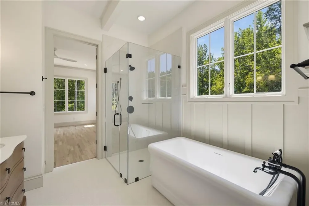 568 Bunker Hill Road Oak Ridge, NC 27310