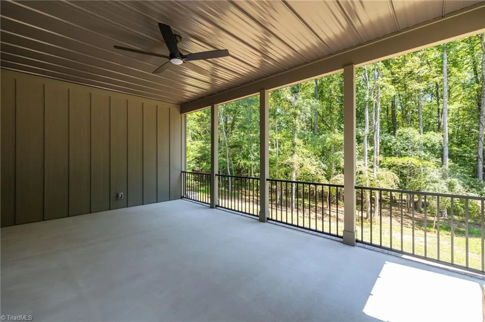 568 Bunker Hill Road Oak Ridge, NC 27310