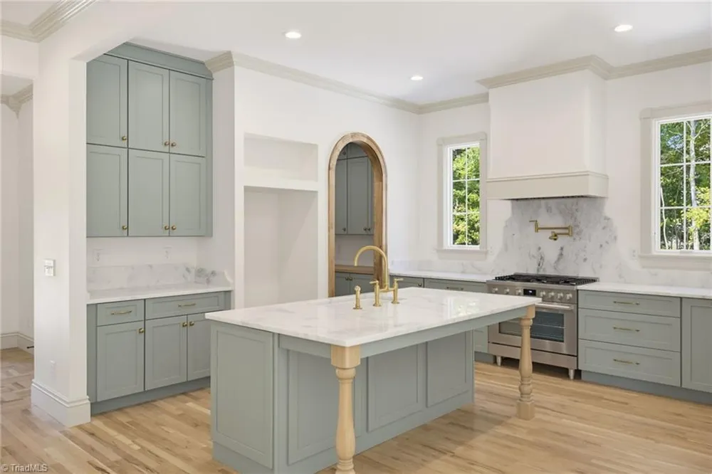 568 Bunker Hill Road Oak Ridge, NC 27310