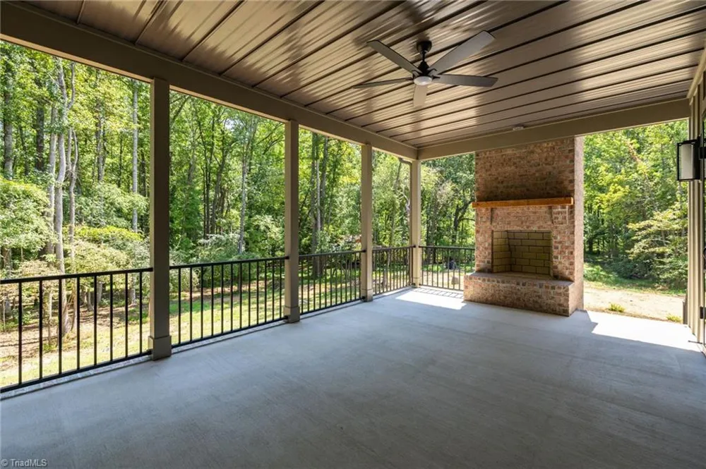 568 Bunker Hill Road Oak Ridge, NC 27310