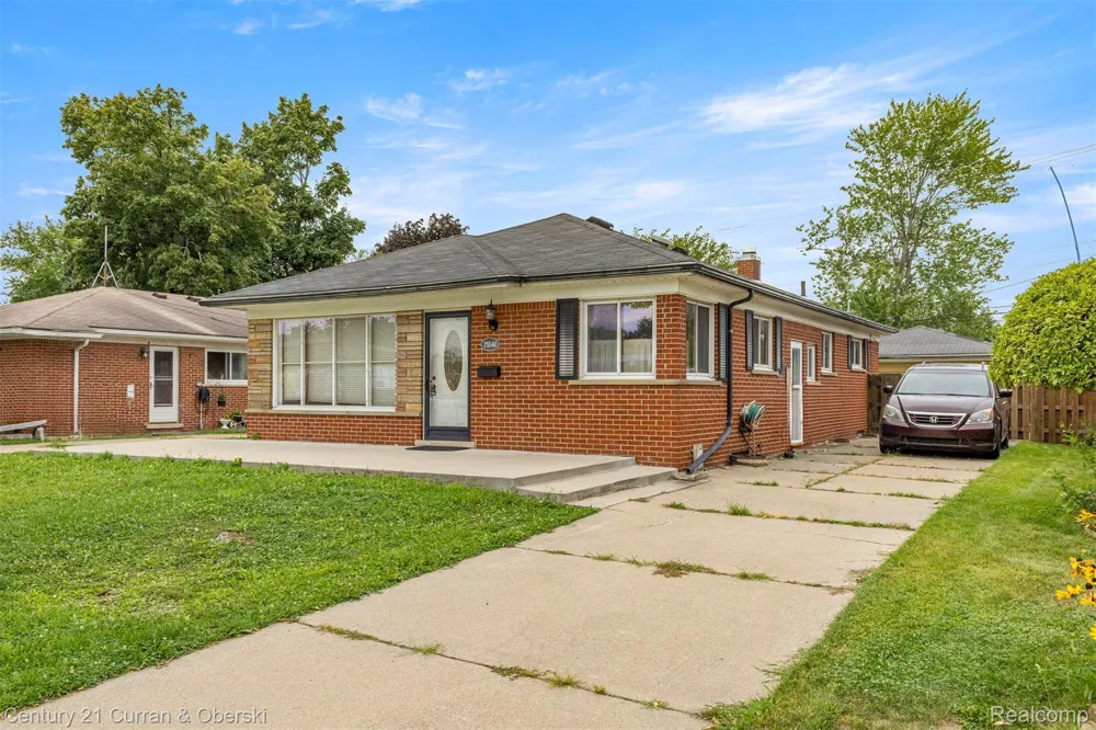 25542 W Warren Street Dearborn Heights City, MI 48127
