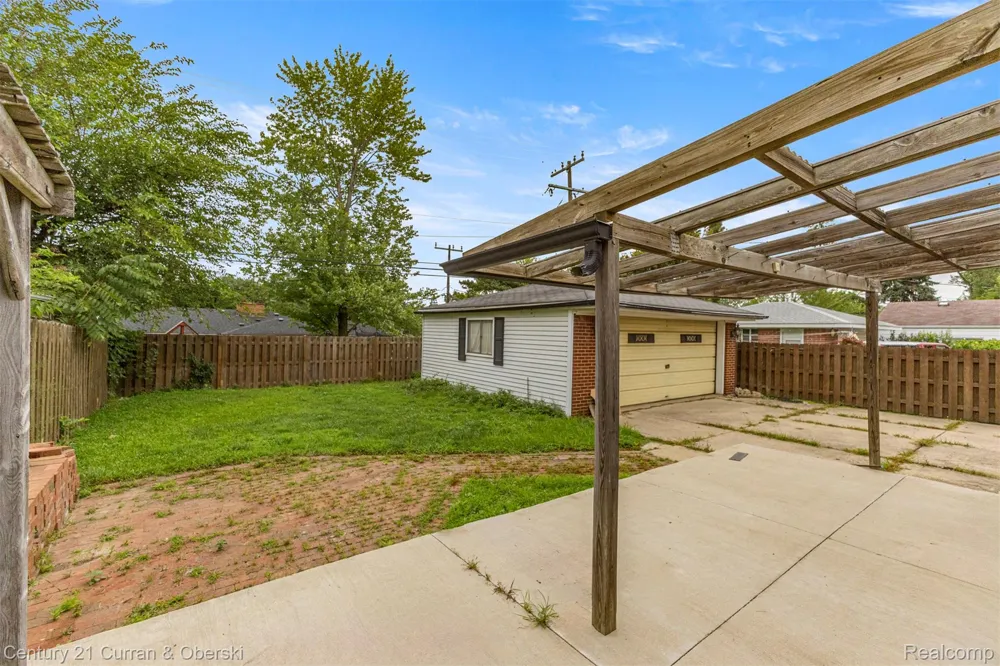 25542 W Warren Street Dearborn Heights City, MI 48127