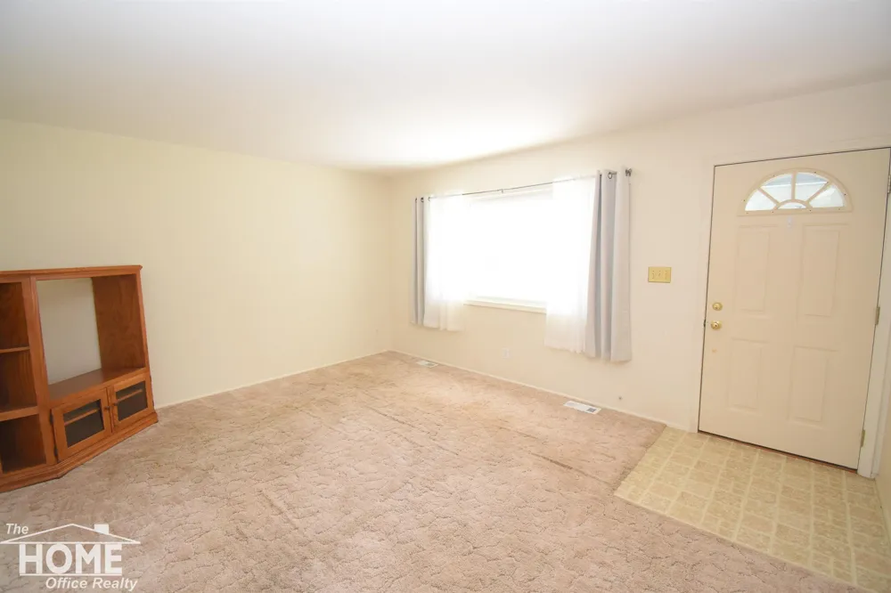 2711 E Hibbard Road Caledonia Charter Township, MI 48817