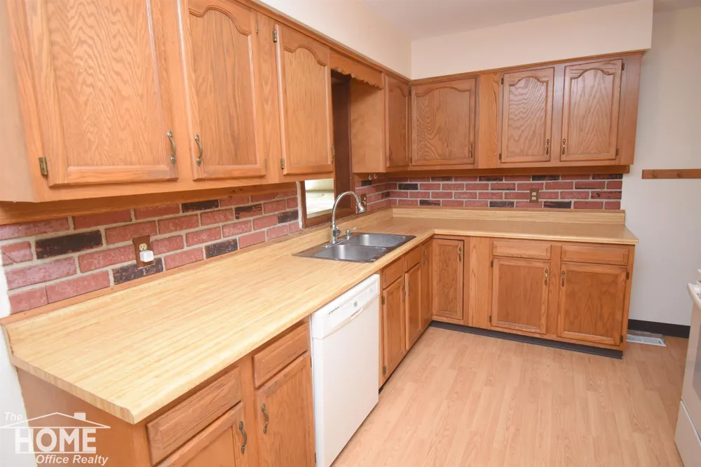 2711 E Hibbard Road Caledonia Charter Township, MI 48817