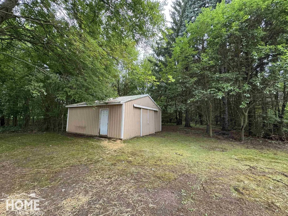 2711 E Hibbard Road Caledonia Charter Township, MI 48817