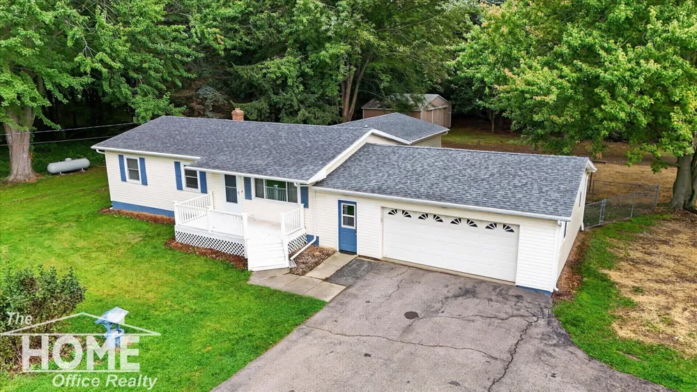 2711 E Hibbard Road Caledonia Charter Township, MI 48817