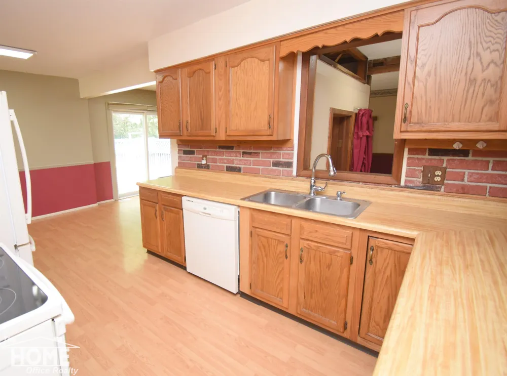 2711 E Hibbard Road Caledonia Charter Township, MI 48817