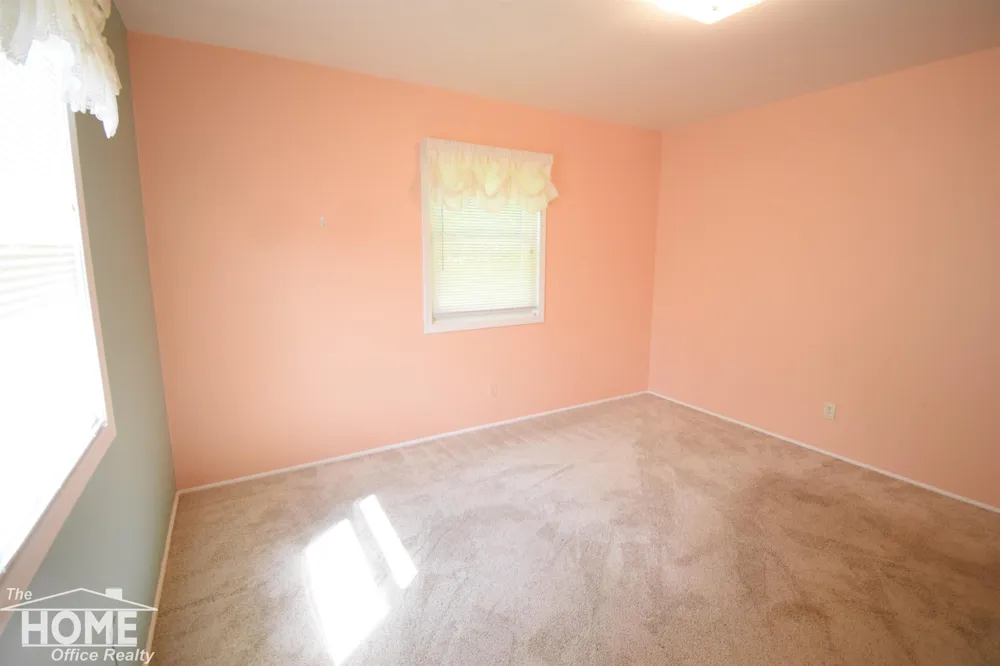 2711 E Hibbard Road Caledonia Charter Township, MI 48817