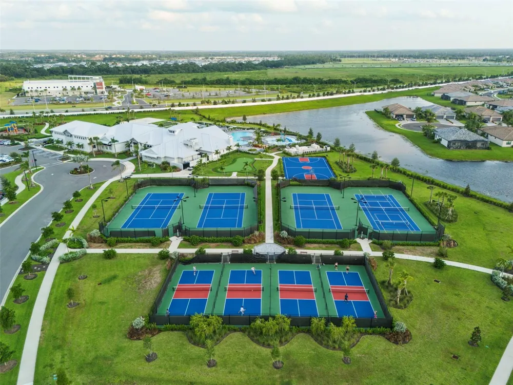 15126 MISTY WATER CROSSING Bradenton, FL 34211