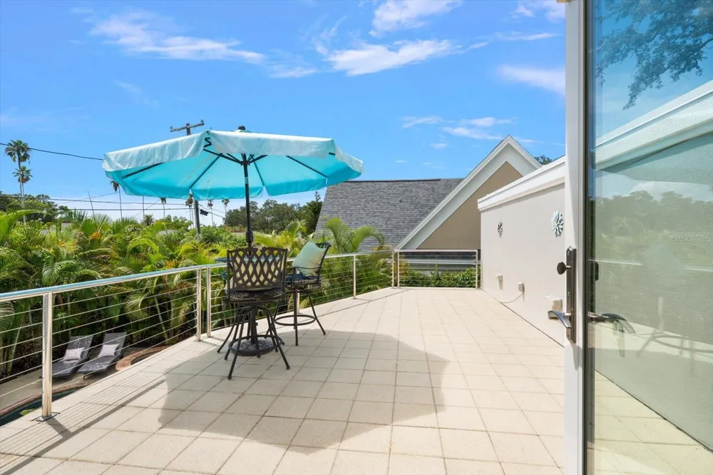 485 PARK AVENUE Belleair, FL 33756