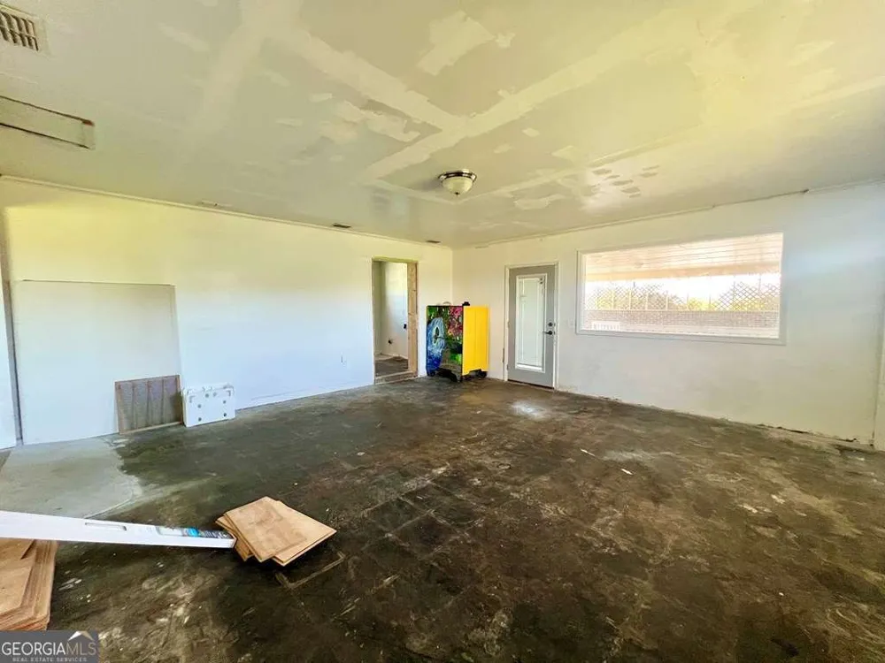 82 Cook RD Hazlehurst, GA 31539