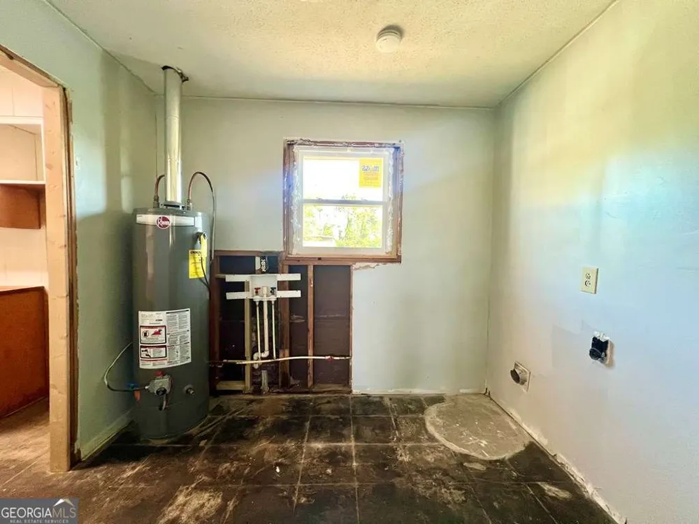 82 Cook RD Hazlehurst, GA 31539