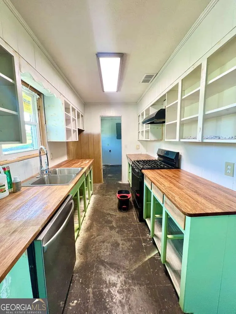 82 Cook RD Hazlehurst, GA 31539