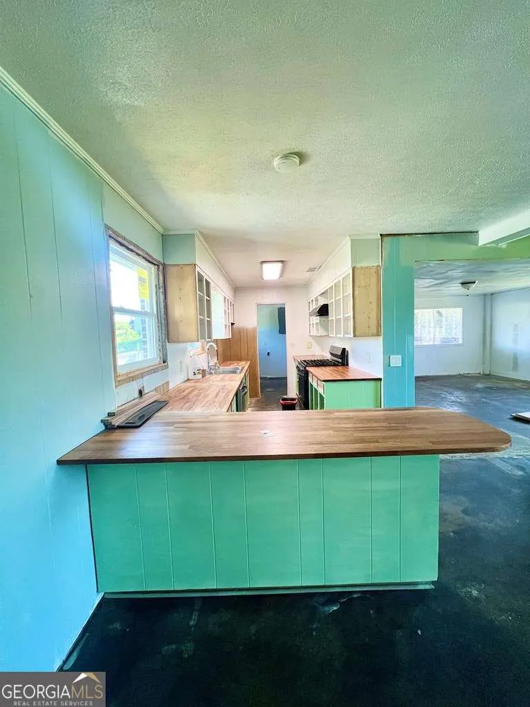 82 Cook RD Hazlehurst, GA 31539