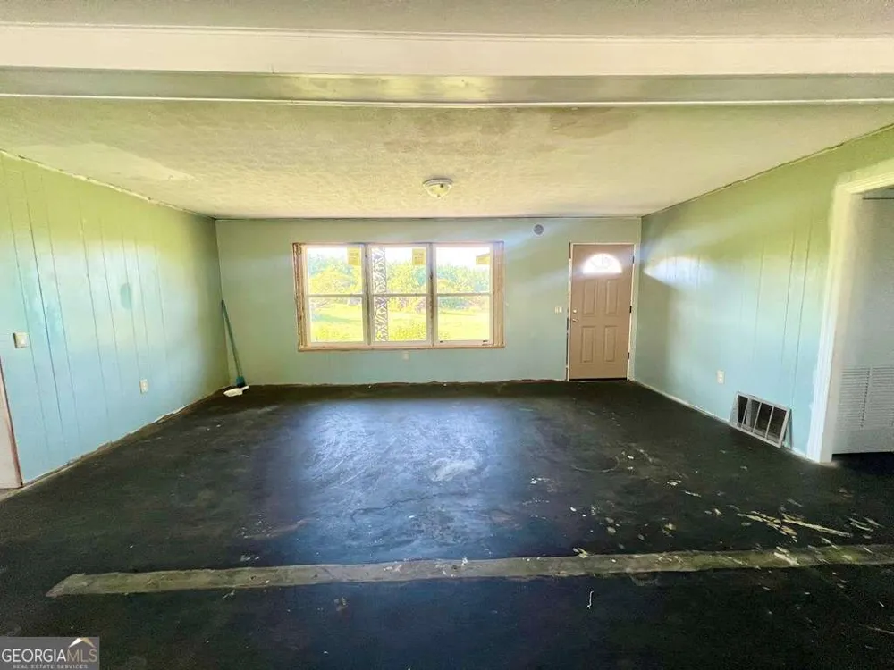 82 Cook RD Hazlehurst, GA 31539