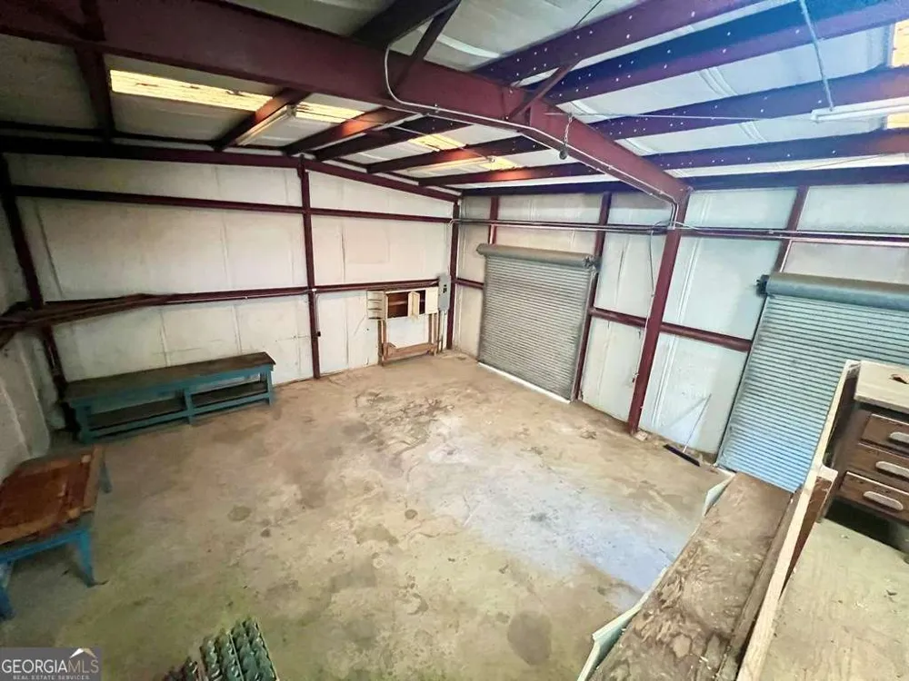 82 Cook RD Hazlehurst, GA 31539