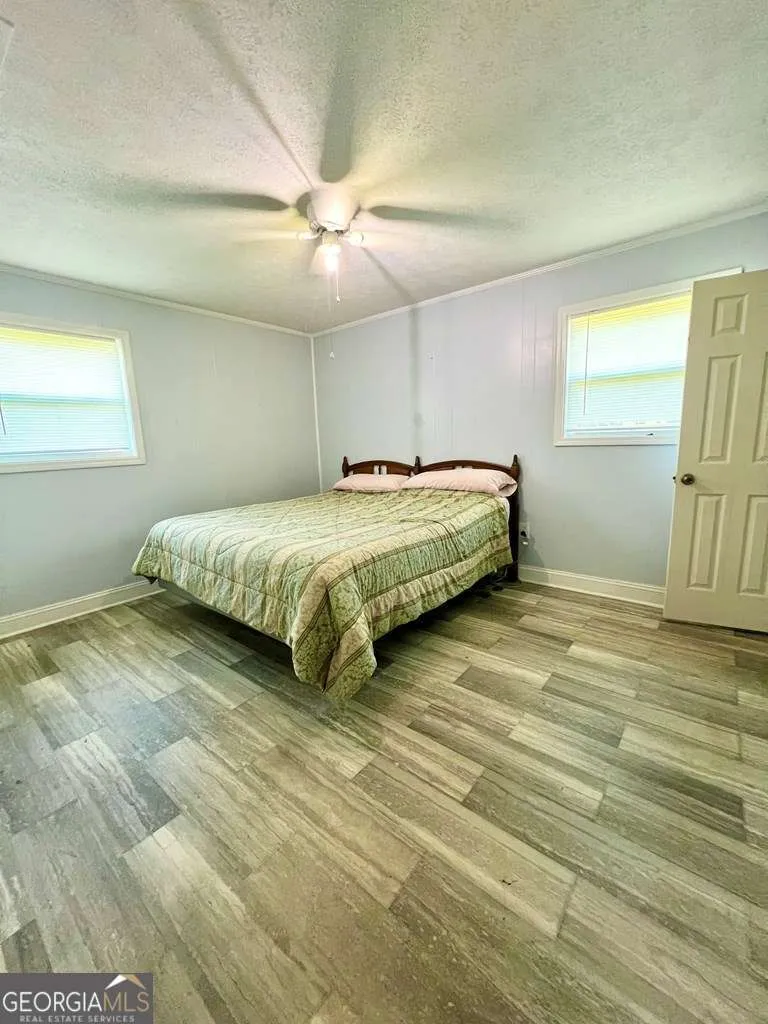 82 Cook RD Hazlehurst, GA 31539