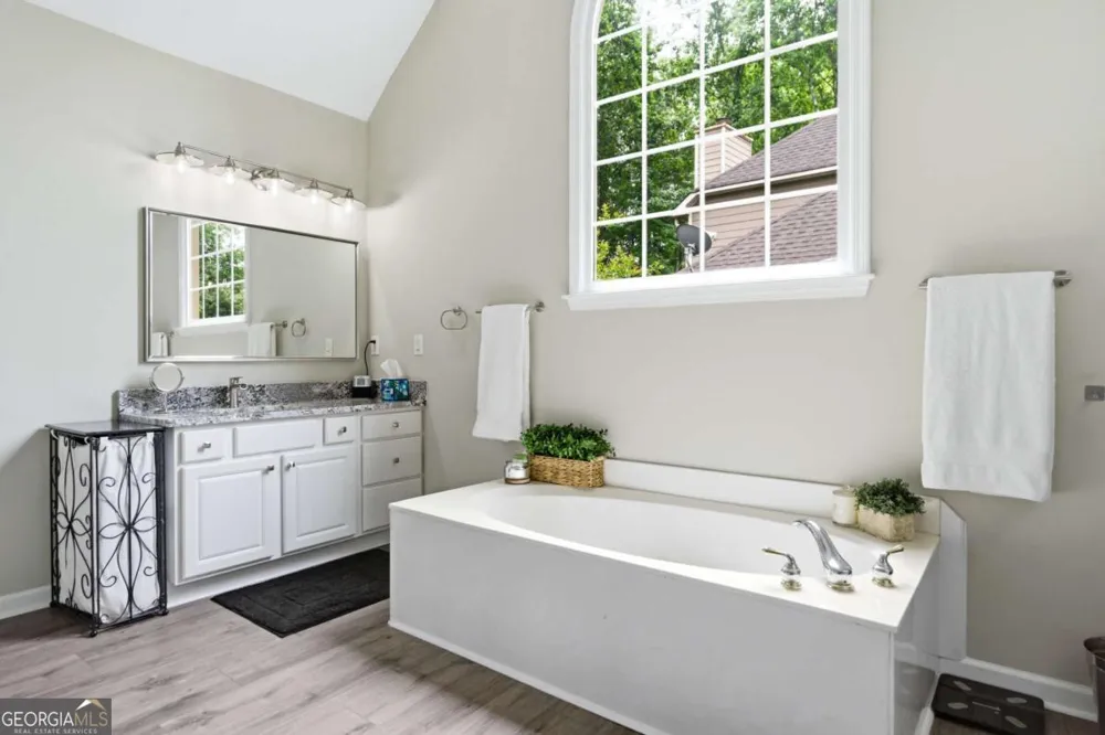 230 Park Creek DR Alpharetta, GA 30005
