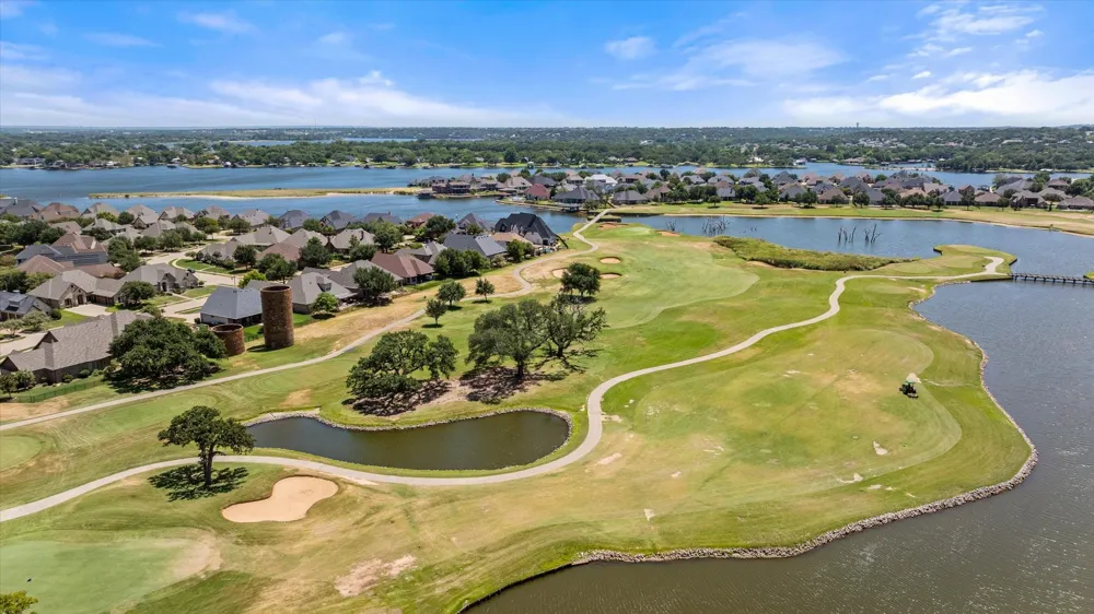 1402 Amsterdam Court Granbury, TX 76048