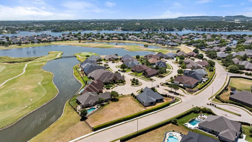 1402 Amsterdam Court Granbury, TX 76048