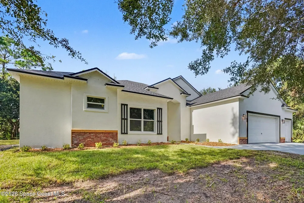 3025 Fawn Lake Boulevard Mims, FL 32754