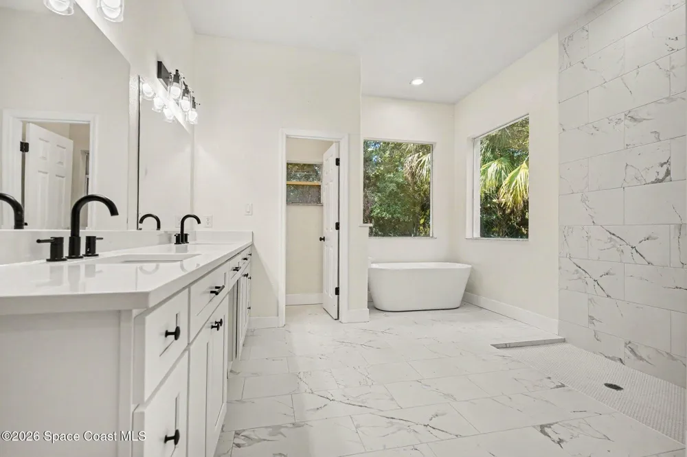 3025 Fawn Lake Boulevard Mims, FL 32754