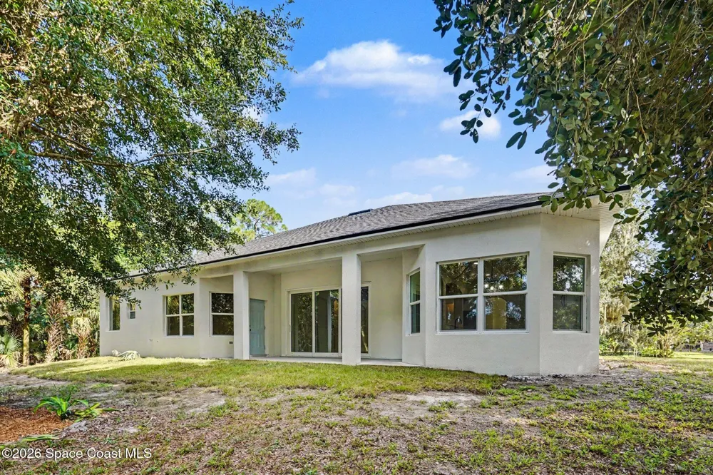 3025 Fawn Lake Boulevard Mims, FL 32754