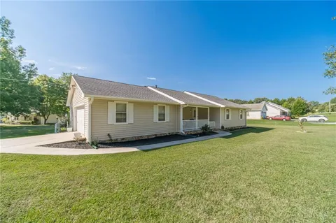 3520 Camelot Court