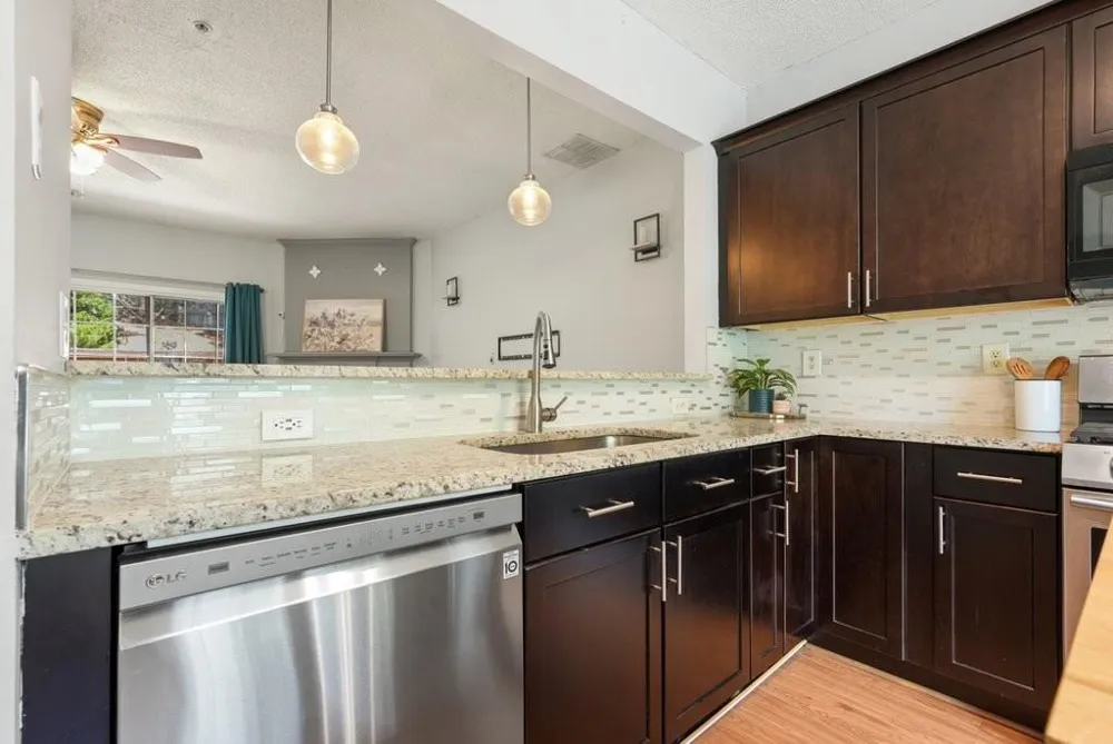 2000 Whitestone Place Alpharetta, GA 30005