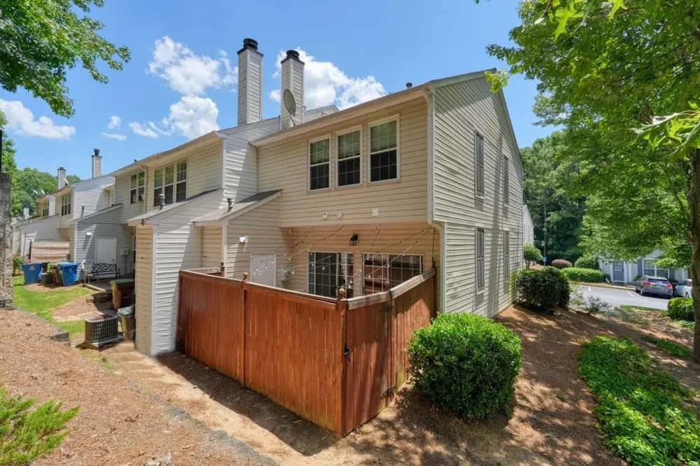 2000 Whitestone Place Alpharetta, GA 30005