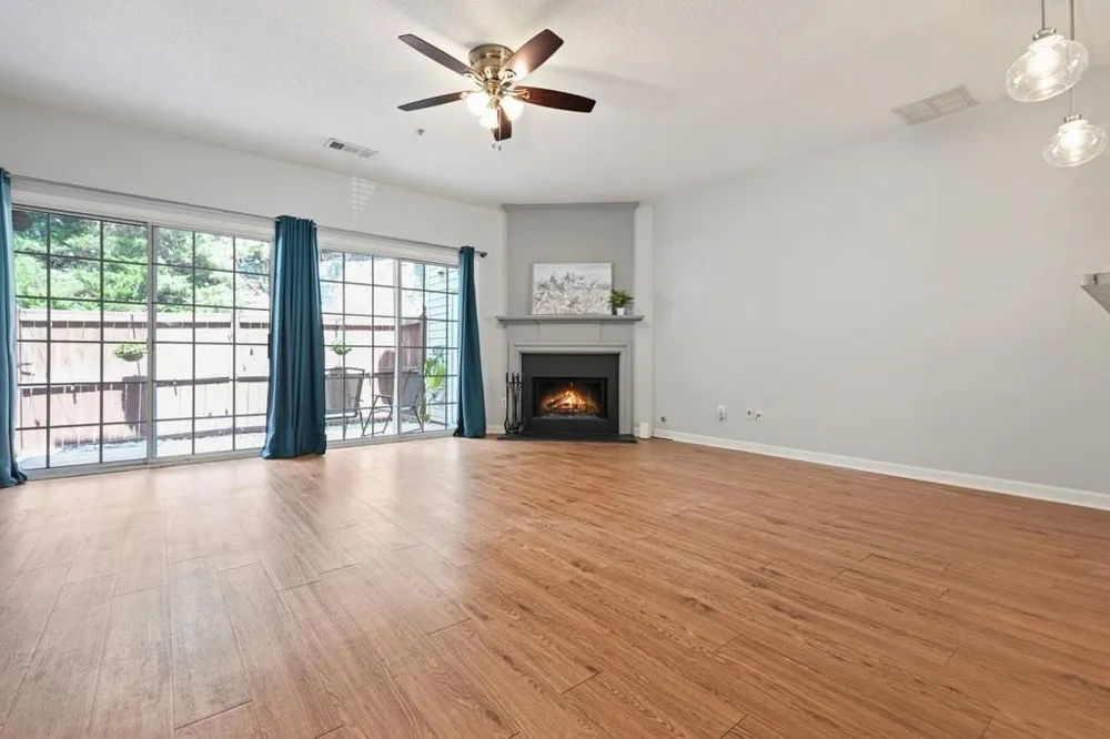 2000 Whitestone Place Alpharetta, GA 30005