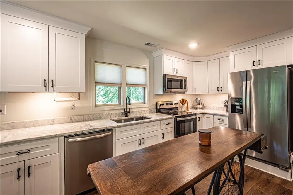 200 Clayton Burns Road Dahlonega, GA 30533