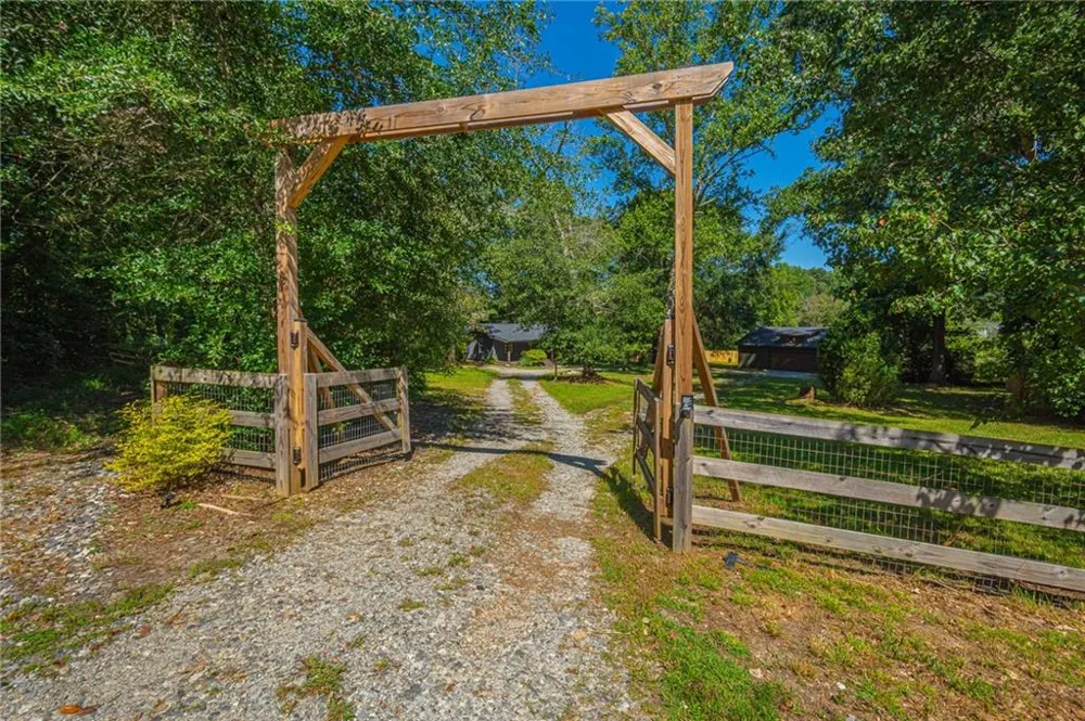 200 Clayton Burns Road Dahlonega, GA 30533