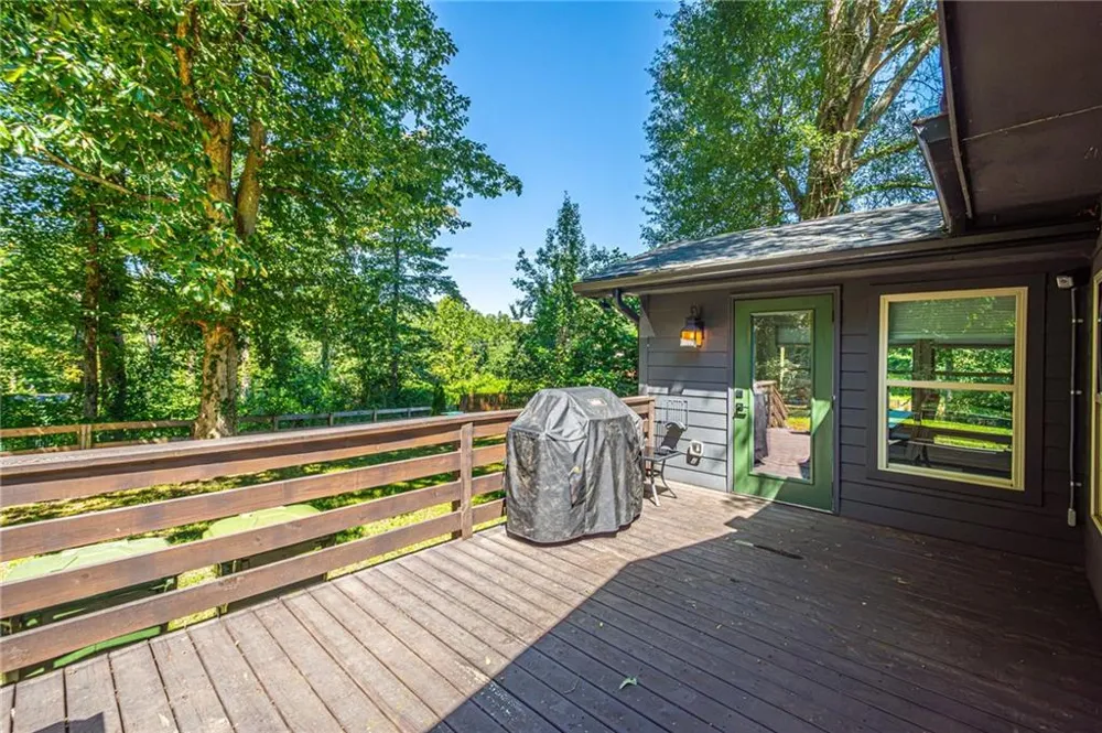 200 Clayton Burns Road Dahlonega, GA 30533
