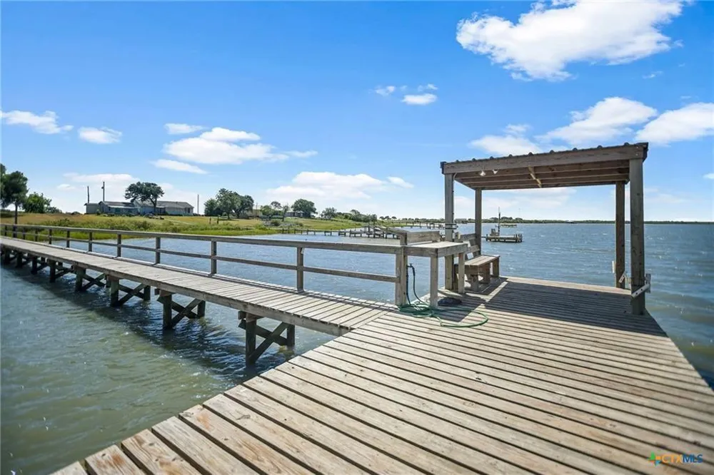 532 County Road 311 Port Lavaca, TX 77979