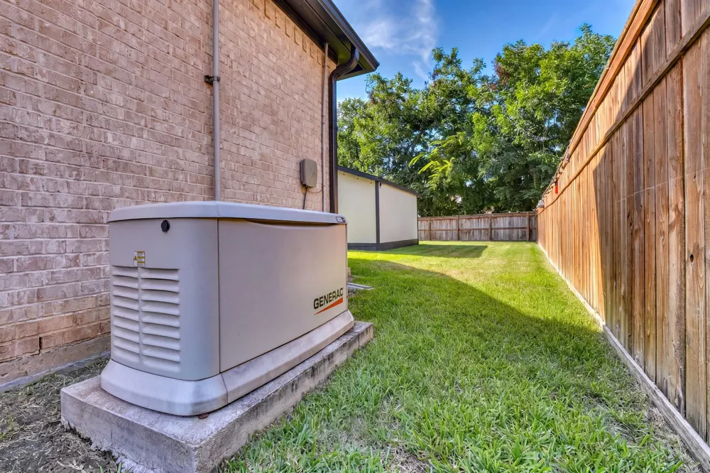 2319 Red Fox Drive Missouri City, TX 77459