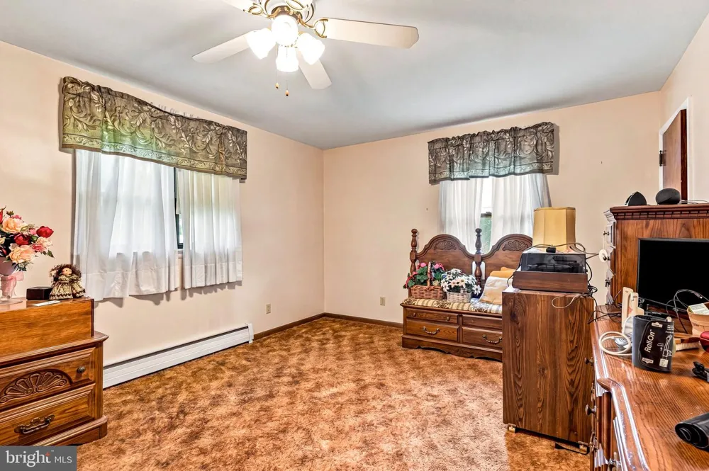805 LENOLA ROAD Moorestown, NJ 08057