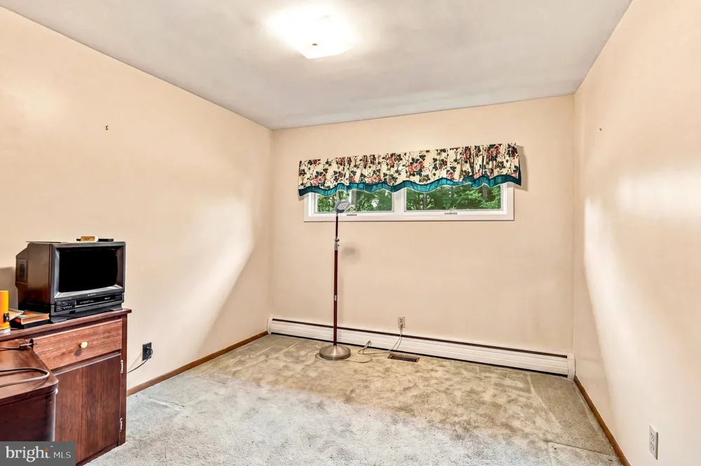 805 LENOLA ROAD Moorestown, NJ 08057