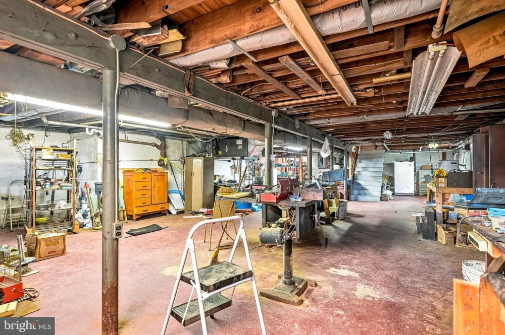 805 LENOLA ROAD Moorestown, NJ 08057