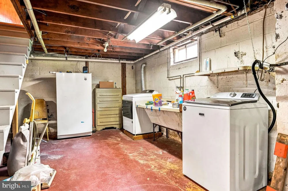 805 LENOLA ROAD Moorestown, NJ 08057