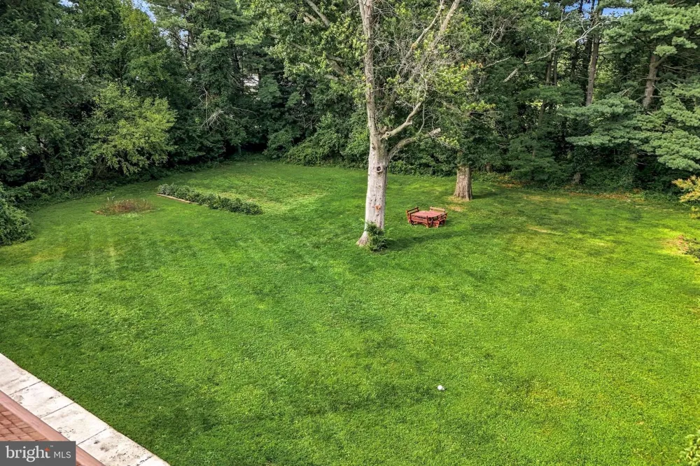 805 LENOLA ROAD Moorestown, NJ 08057