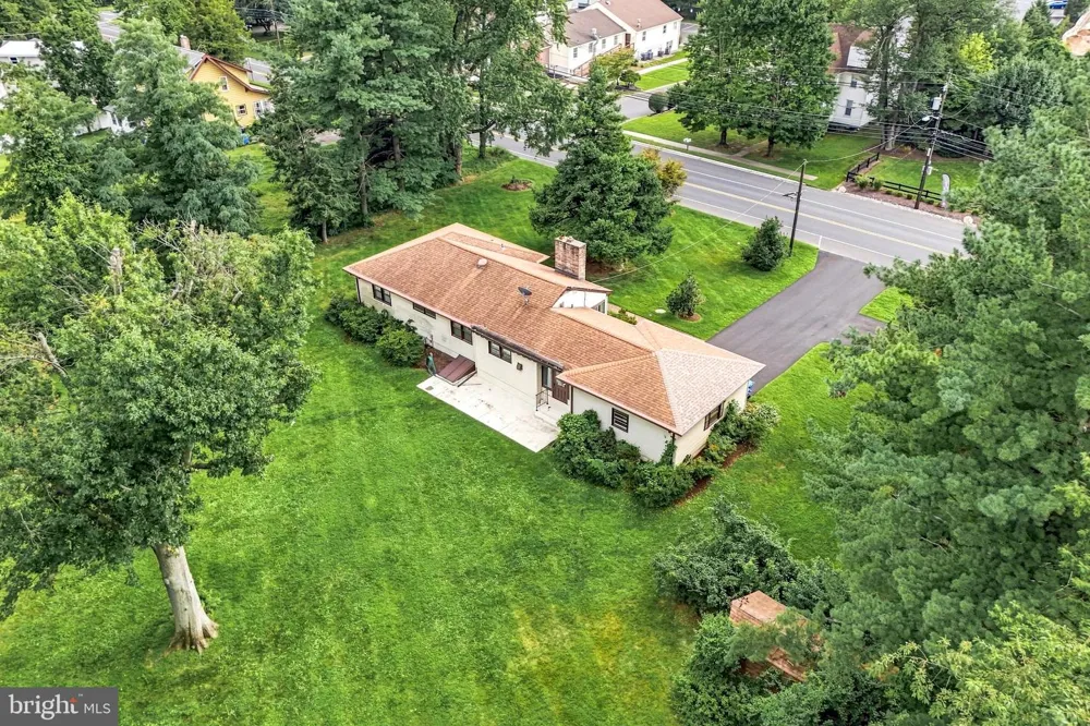 805 LENOLA ROAD Moorestown, NJ 08057