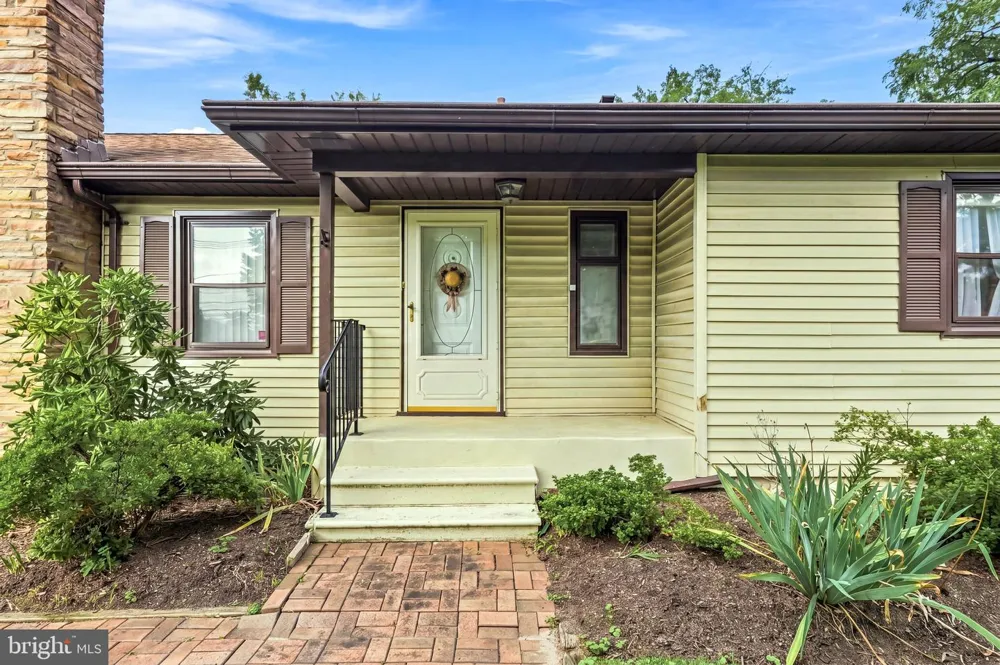 805 LENOLA ROAD Moorestown, NJ 08057