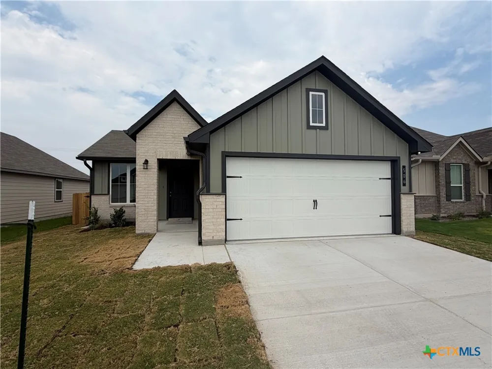506 University Avenue Troy, TX 76579