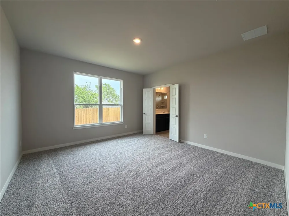506 University Avenue Troy, TX 76579